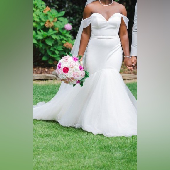 Allure Bridal Style 9719 - Picture 1 of 8